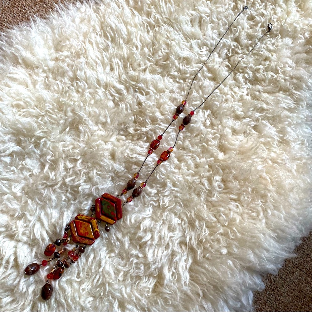Red Resin sweater chain